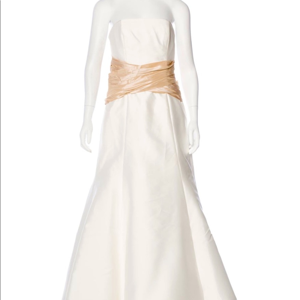 Carolina Herrera wedding gown